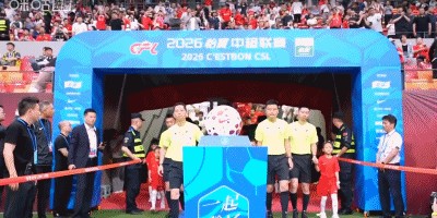 牛八体育官方入口-半场：铜梁龙1-1西海岸，阿齐兹破门，杜月徵扳平，李镇全中框